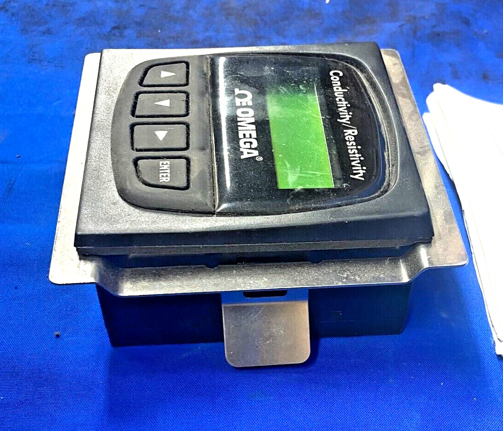 OMEGA CONDUCTIVITY/RESISTIVITY TRANSMITTER CDTX-90 SERIES PANEL MOUNT 12-24VDC