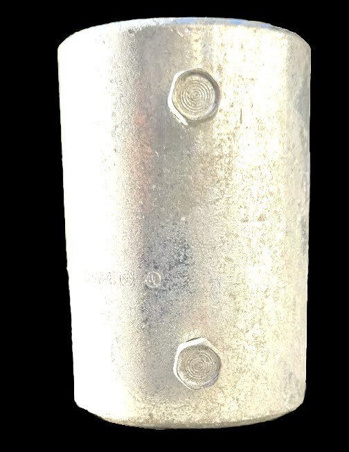 Thomas & Betts 8524 Set-screw 1.5" Conduit Coupling Trade Size Non-threaded NEW
