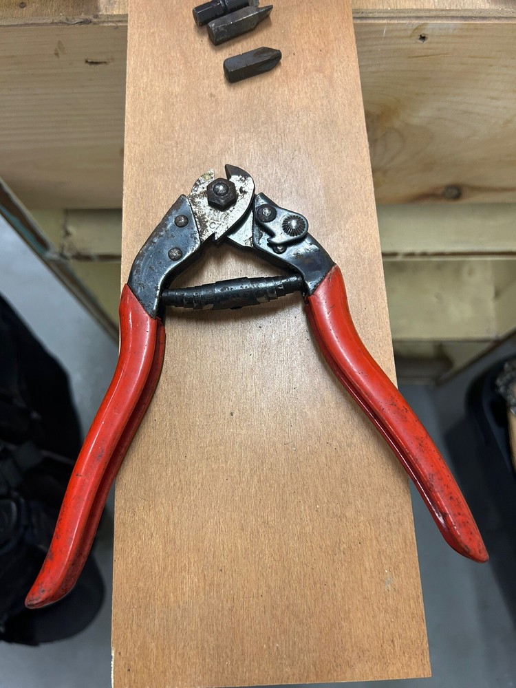 Felco C7 7-1/2 Inch Cable Cutters