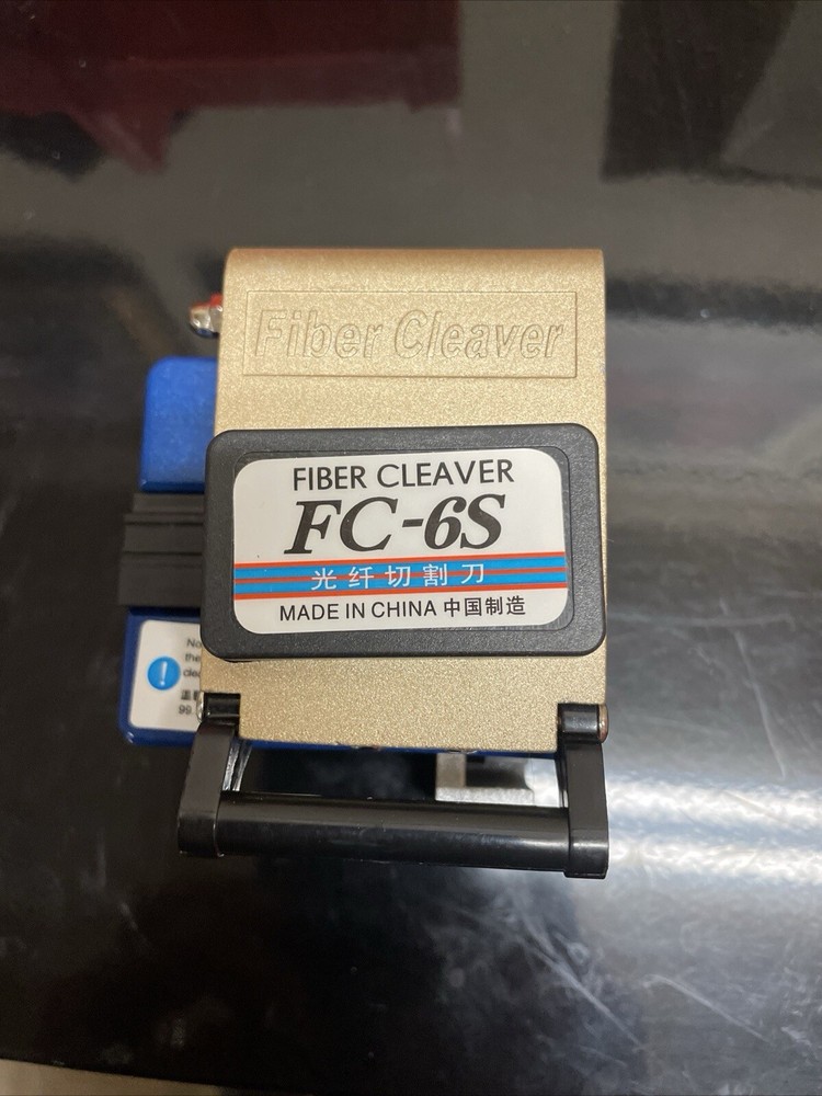 Fiber Optic Cleaver Complete With Adjusting Tools And Instructions.