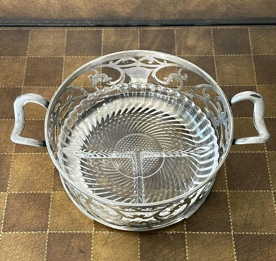 VTG Silverplate Openwork Serving Dish w/ Handles & Glass Insert Monogram MBC EP