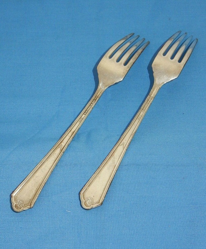 Wallace Silverplate Nancy Dean 1930 Fork - 2