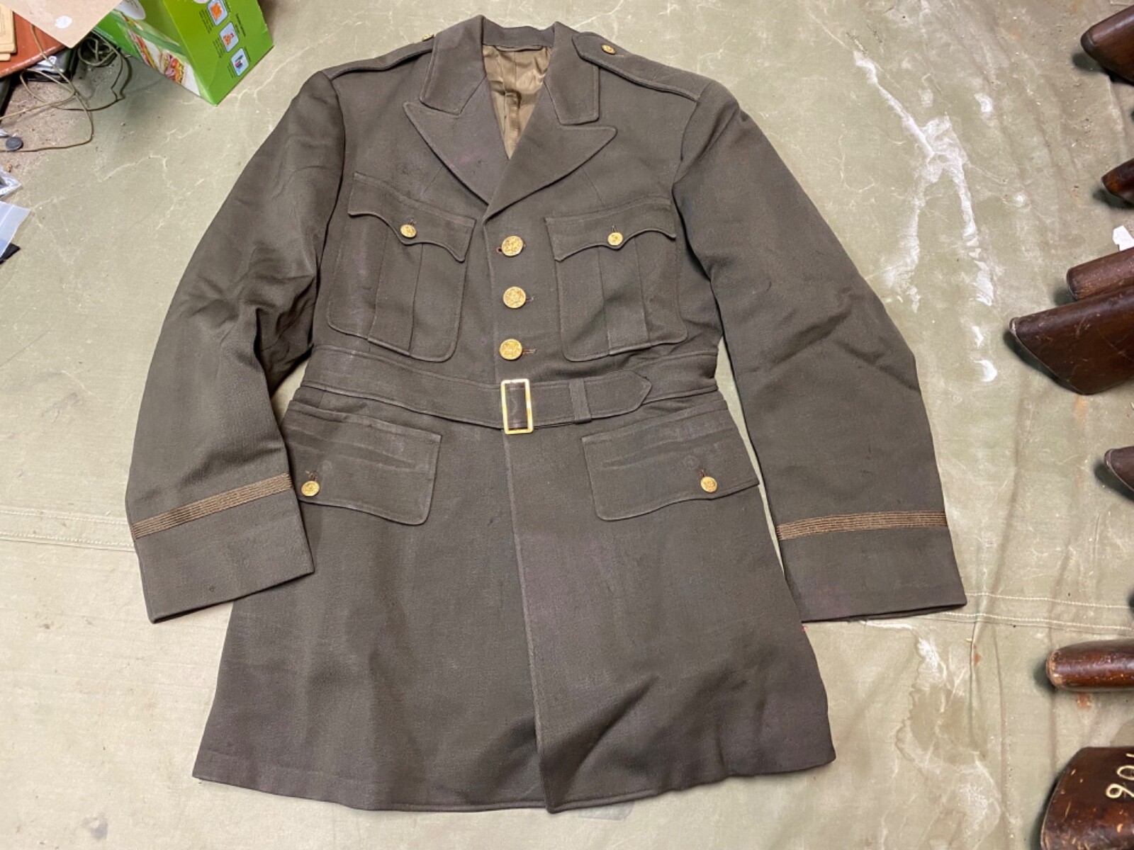 ORIGINAL WWII US ARMY OFFICER CLASS A DRESS JACKET- SMALL 38R