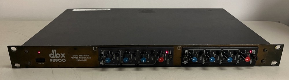 dbx FS900 Chassis w/ 2 dbx 933 Distribution Amplifier