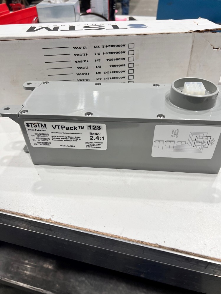 A60030125 VTPack 3-Phase Transformer