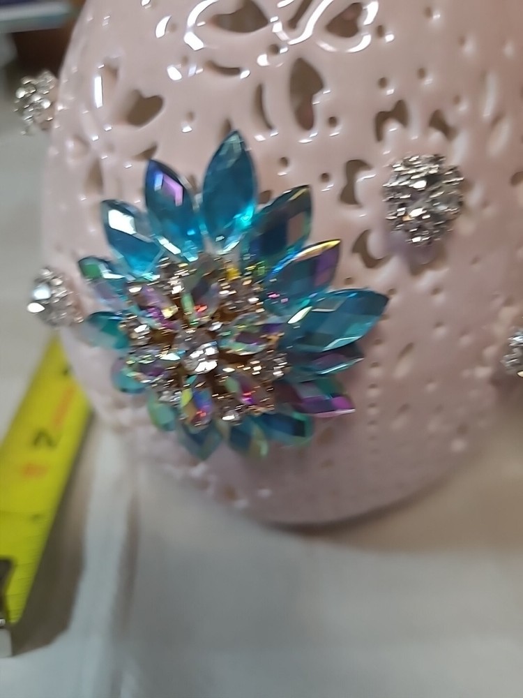 LIGHTED EGG PINK COLOR WITH JEWELS