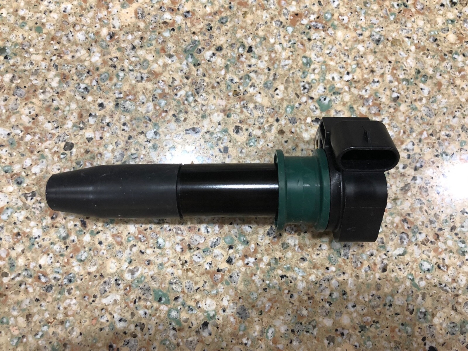 OEM WHITE TOP CADILLAC DEVILLE DTS DHS STS XLR NORTHSTAR IGNITION COIL ON PLUG