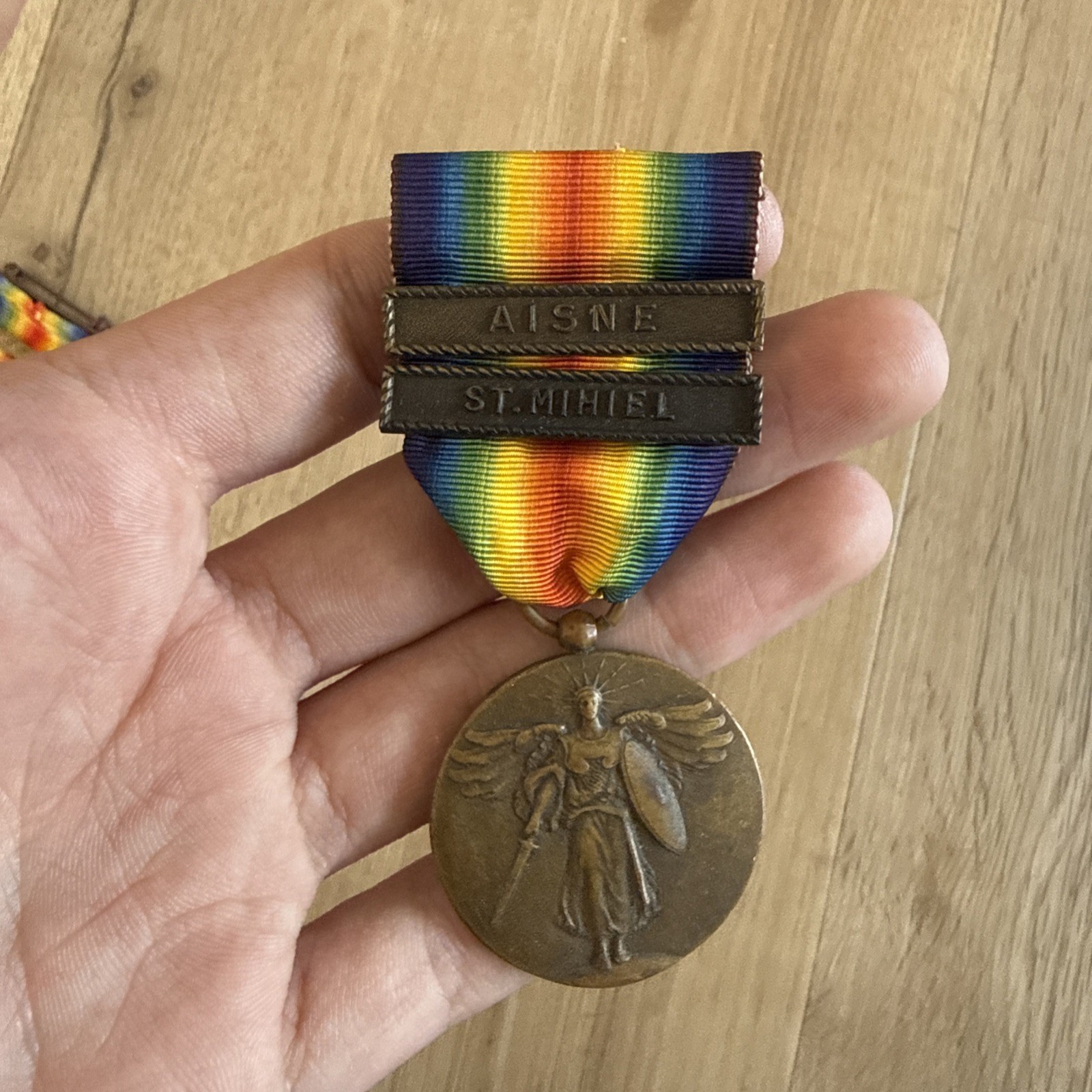 Lot of 2 WWI US Victory Medals - Aisne, St. Mihiel, France Clamps - Original