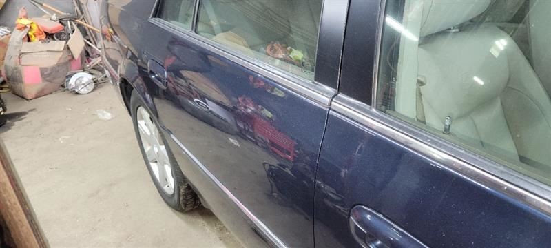 06 Cadillac DTS Console Front Floor