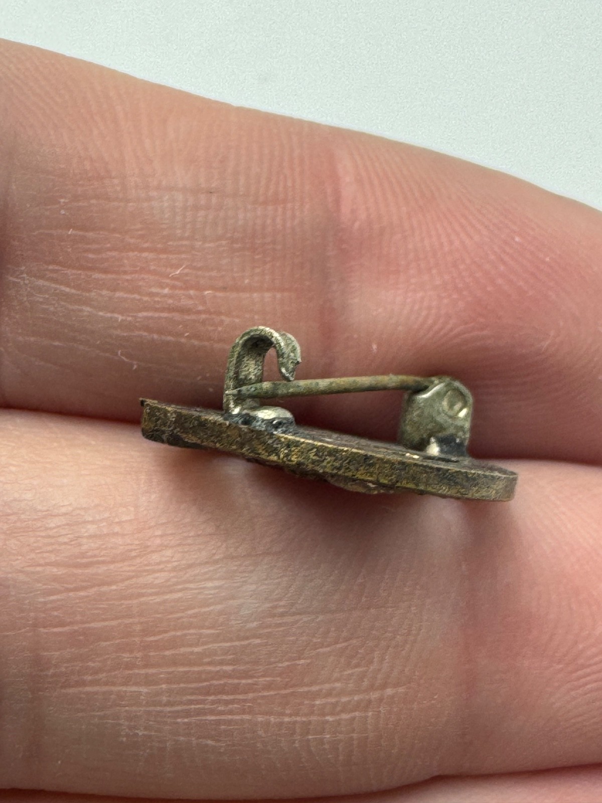 1926 Sesquicentennial Liberty Bell Lapel Pin Bronze Patriotic 1776 US Souveni