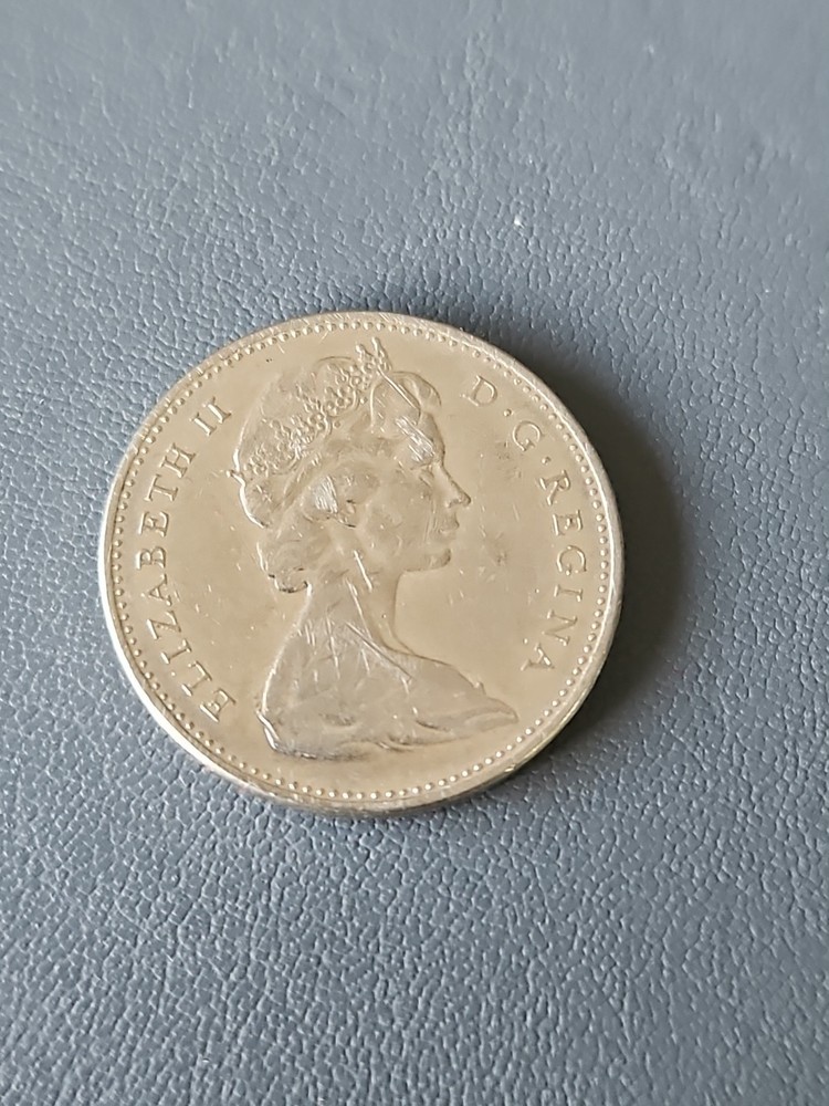 Canada Five Cents Coin 1971 Beaver