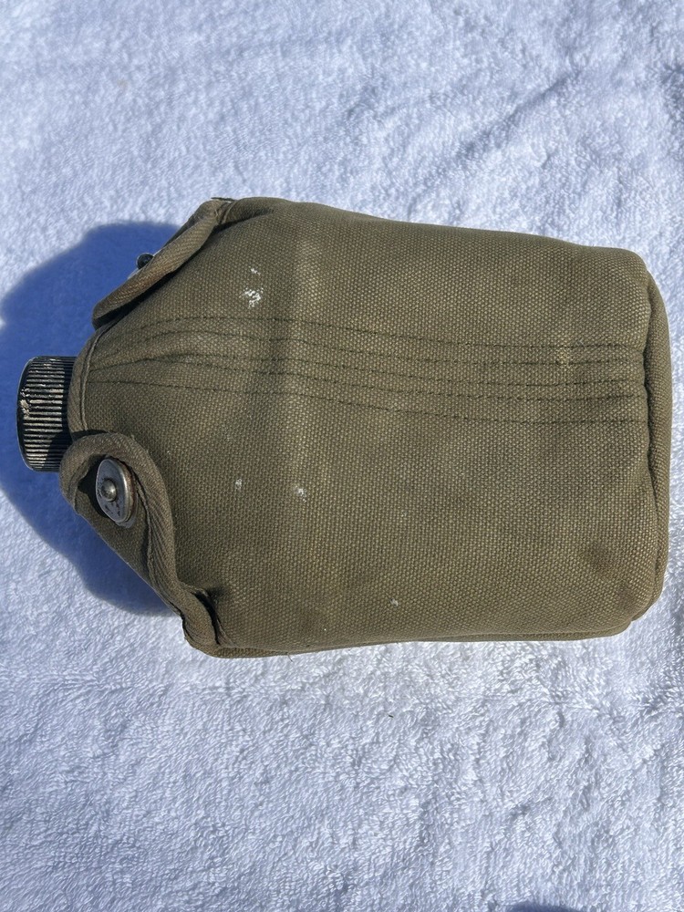 WWII Canteen Navy Vollrath 1945 w/ old wool lined cover.  Canteen Rare. WWII