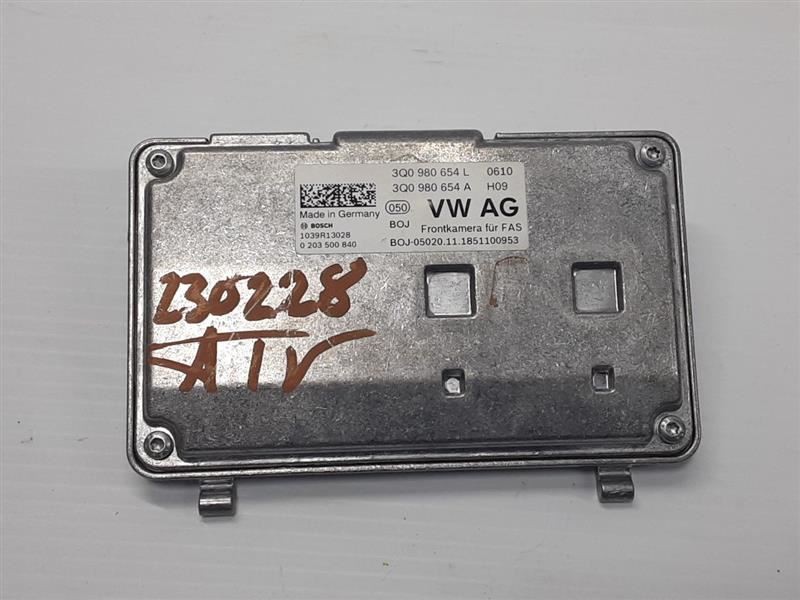 Camera/Projector Camera Front Windshield Mounted Fits 18-20 ATLAS 2474901