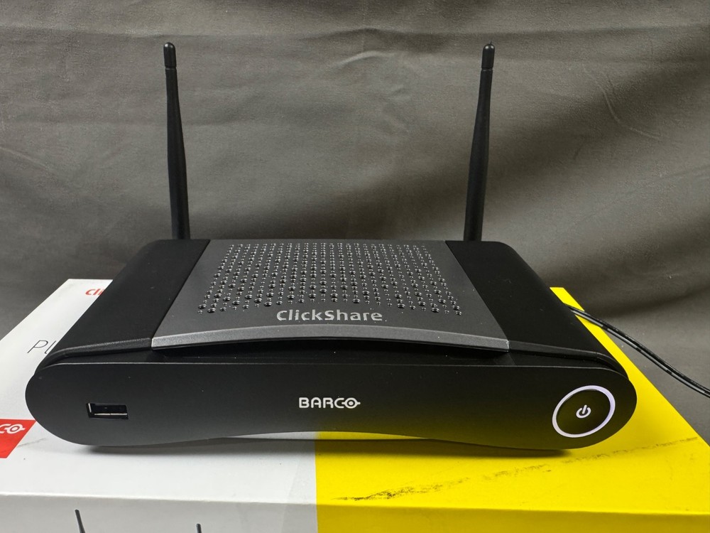Barco ClickShare CSE-200 Wireless Presentation System w 2 USB Buttons - LOT B