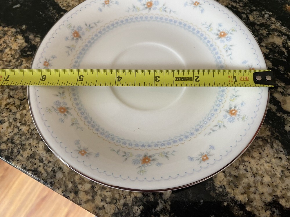 Mikasa Rutledge 5 piece placesetting