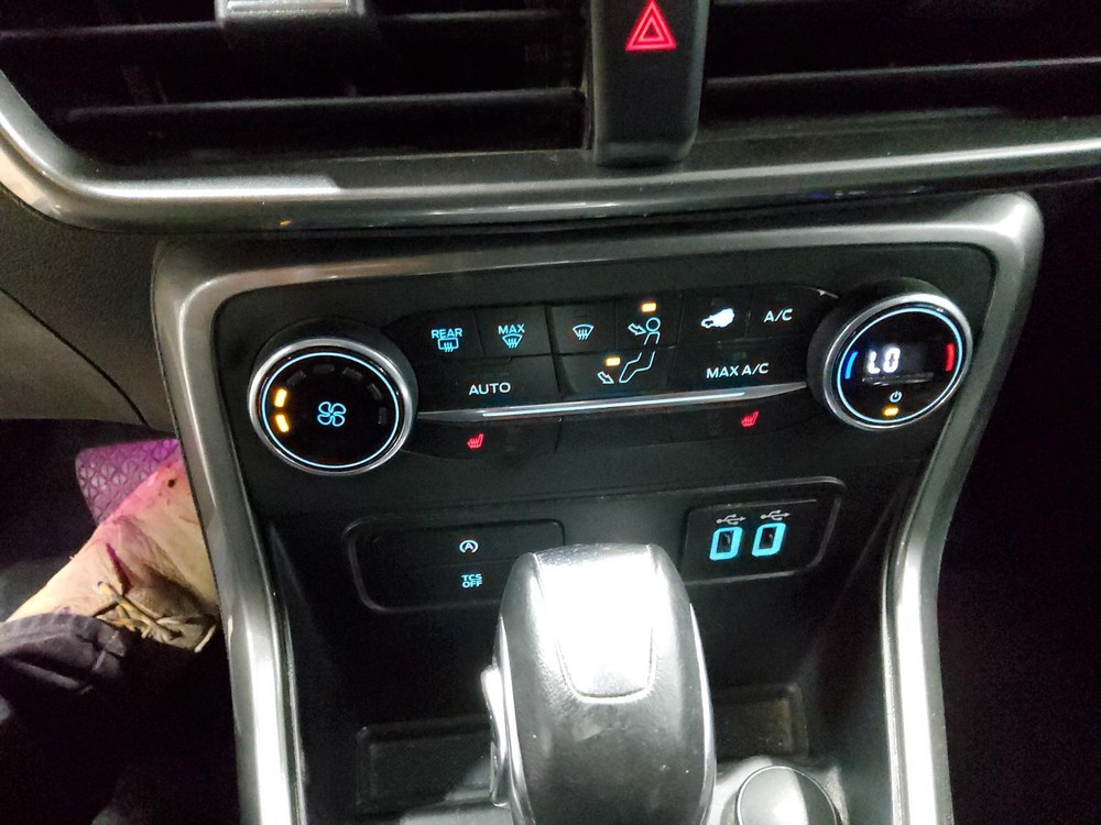 Used A/C Selector Switch fits: 2018 Ford Ecosport automatic temperature control