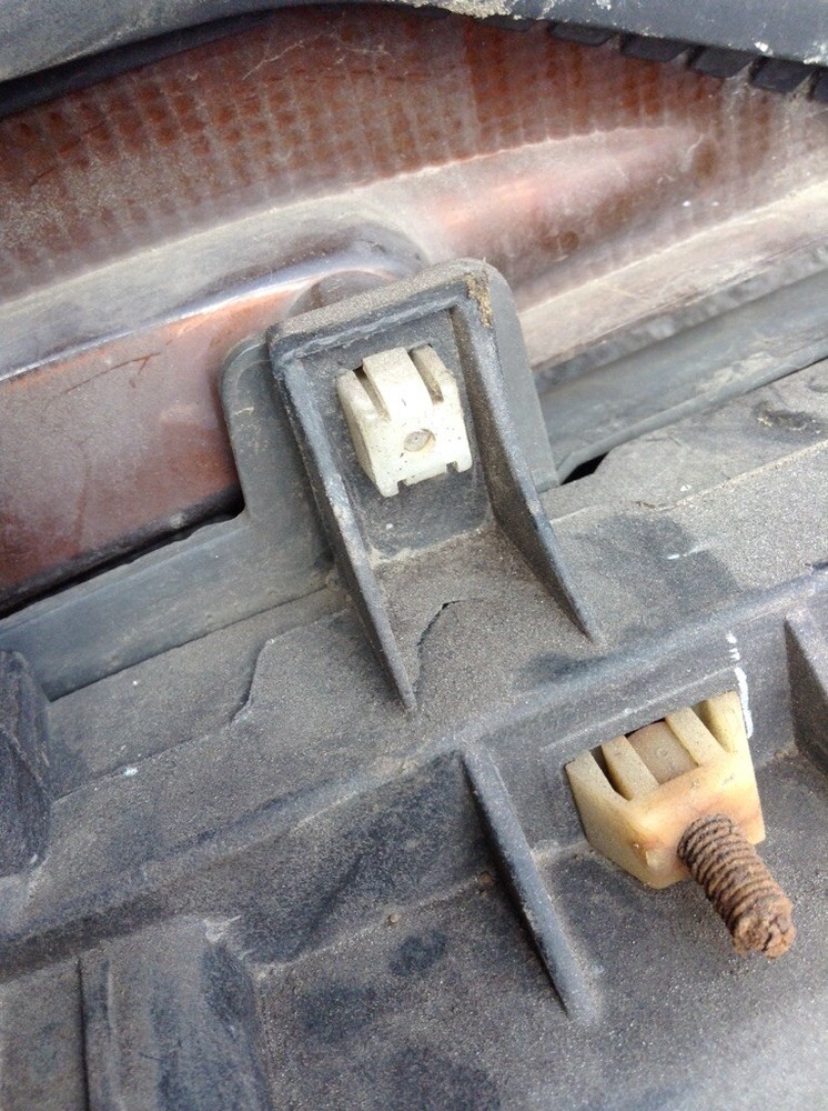 ISUZU NPR Headlamp Assembly