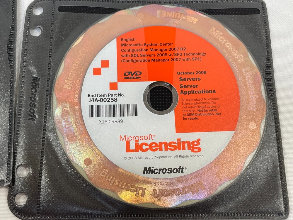 Microsoft System Center Configuration Manager 2007 R2 w/ SQL 2005 Windows DVD