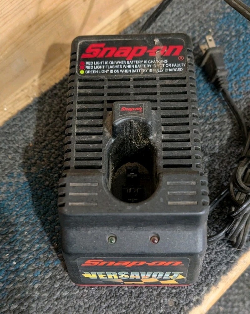 Genuine Snap-On Tools Battery Charger # CTC318