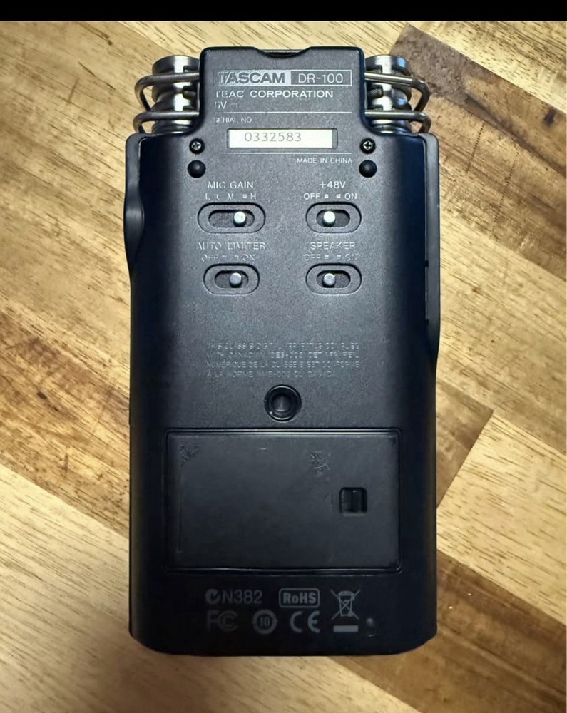 Tascam Dr-100 Audio Recorder