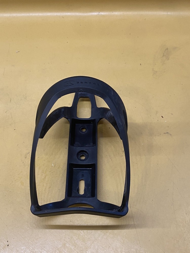 Black Serfos Plastic Water Bottle Cage