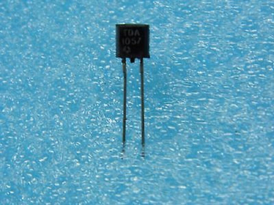 TDA1057 Voltage Regulator - CUSTODIA: Standard MAKE: STMicroelectronics