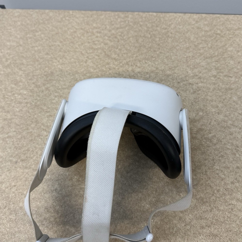 Oculus Quest 2 VR Headset 128GB w/ Controllers / Regular Strap - Tested Works