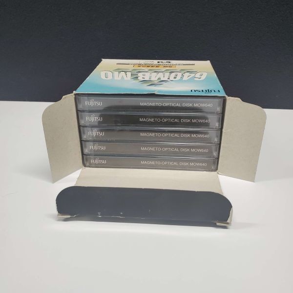 Fujitsu 640MB Magneto-Optical Disk MOW640 MO Disk High Capacity Storage