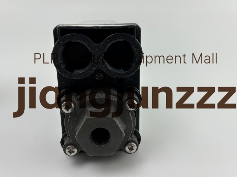 1pc for the new Muller moeler pressure switch MCS4