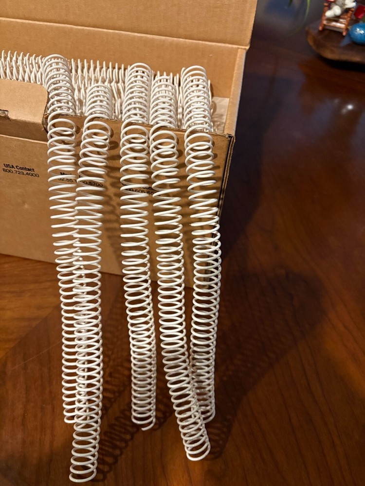 GBC 16mm Color Coil White / Off White - 100/pack