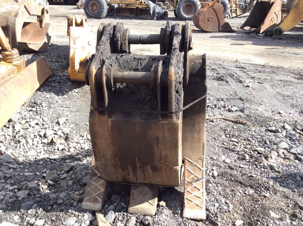 LABOUNTY GRAPPLE ATTACHMENT 32in.