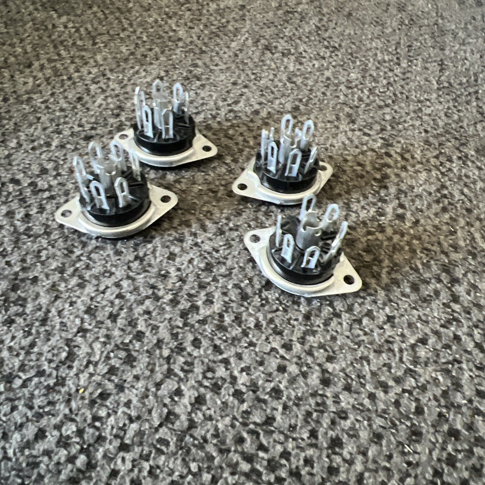 4 Electron Vacuum Tube Base Plug-In Socket 7 Pin