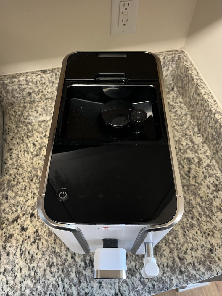 Espressione Concierge Elite Diamond White Espresso Machine