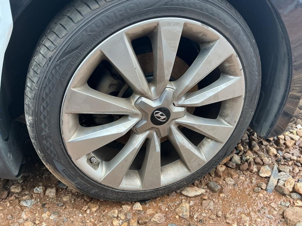 Fuse Box Engine Compartment Fits 14 AZERA 4935429