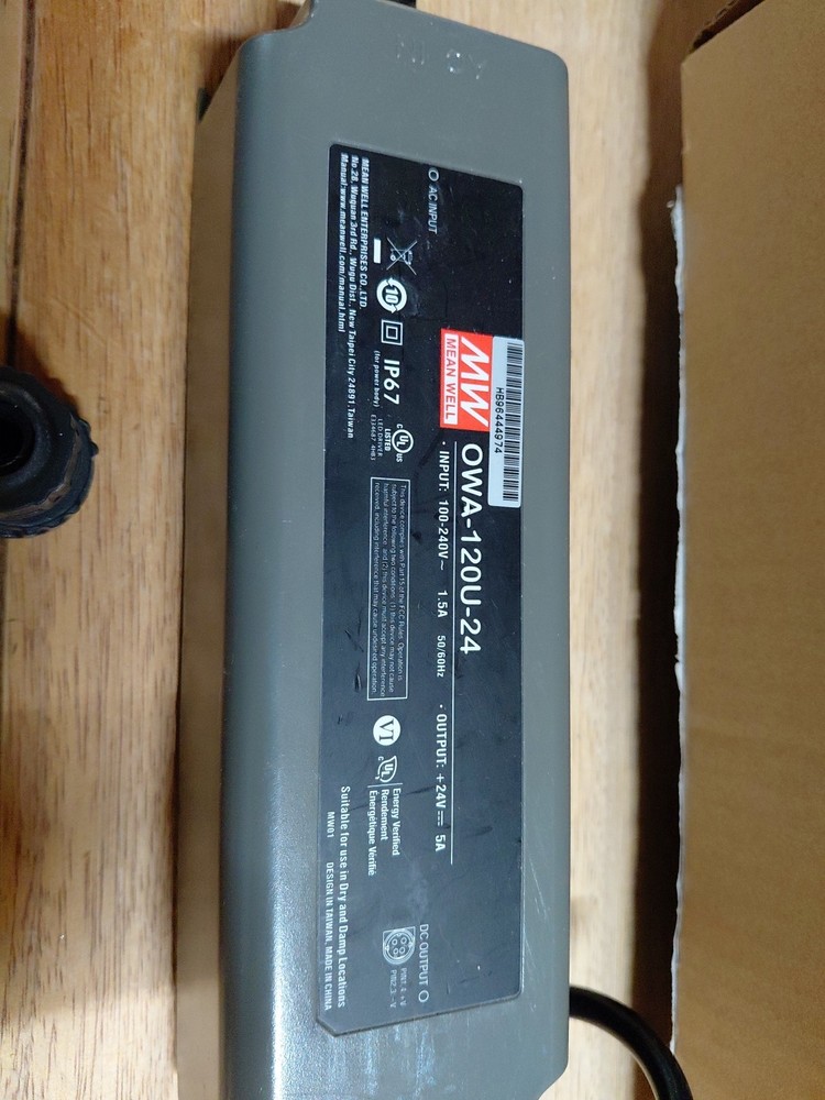 Twinkly Pro 4-Port Controller (Open Box) Twpro1000ethp-bus