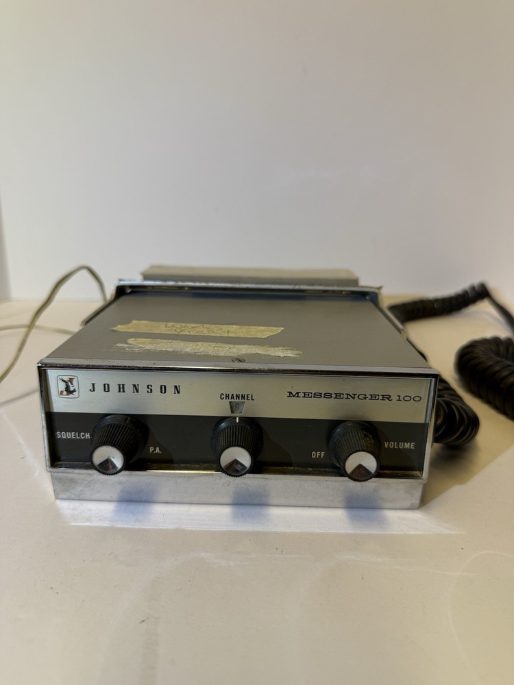 Johnson Messenger 100 CB Radio Untested