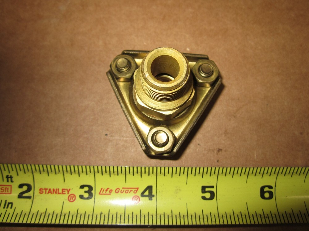 SPRAYING SYSTEMS COMPANY BRASS MOUNTING ADAPTER