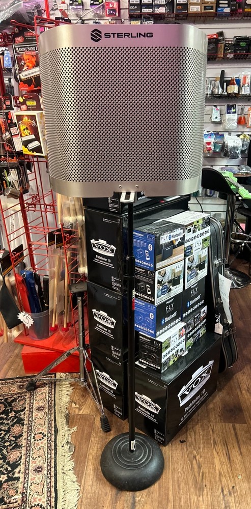 Sterling VMS Voice Microphone Shield With Mic Stand