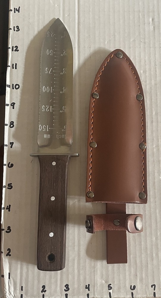 Gardening Knife With Sheath