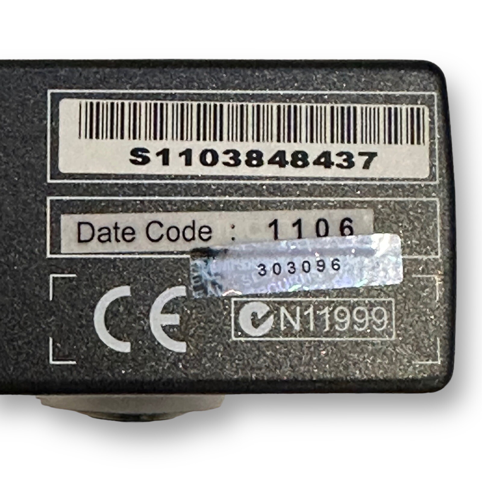 Behringer Minimix Mix800 Ultra-Compact Karaoke Machine with Voice Canceller & Fx