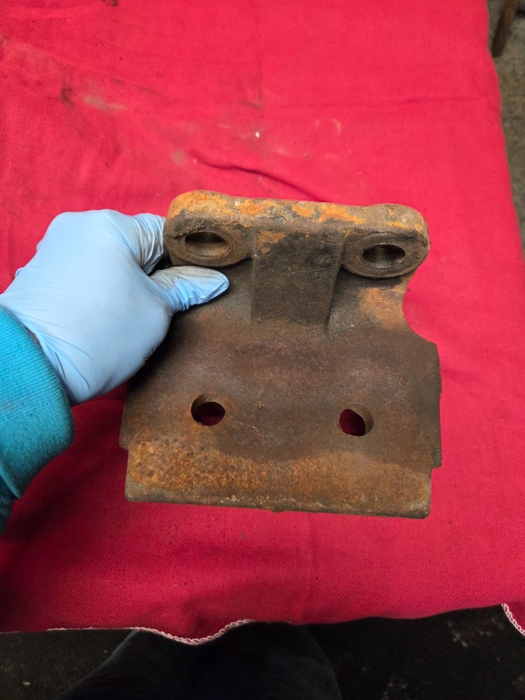 12014-3442 CAT C15 , SINGLE TURBO, ENGINE MOUNT REAR