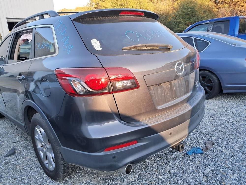 CX-9 2015 Glove Box 4863956