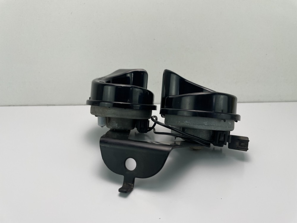 2006 DODGE CARAVAN LOW & HIGH NOTE TONE HORN OEM