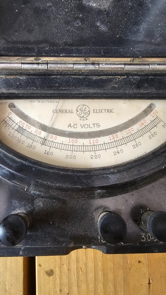 Antigue GE Multimeter Untested Model 1293291 AC Volts