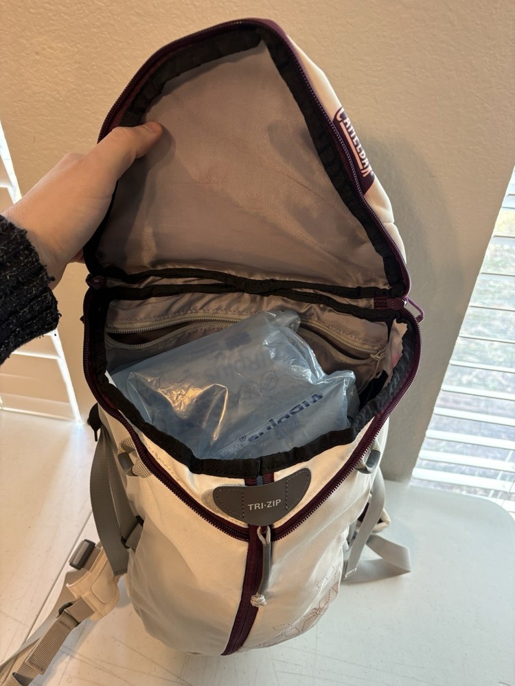 Camelbak Ice Queen hydration pack