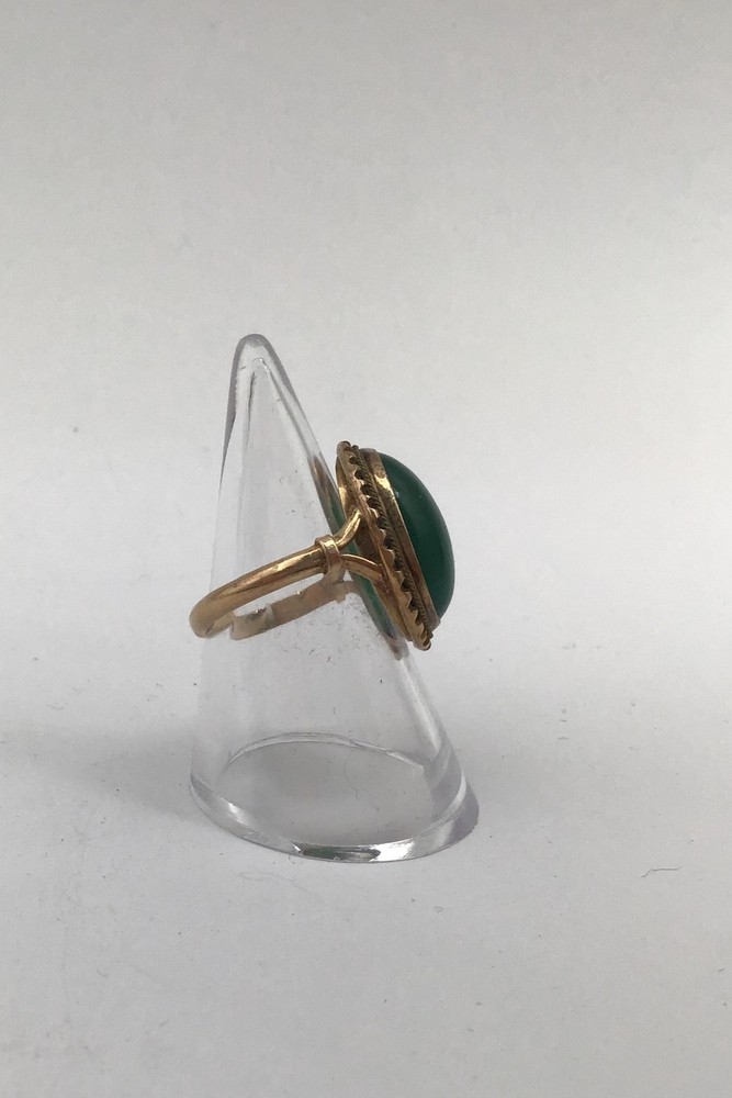 18K Gold Ring with Green Agate