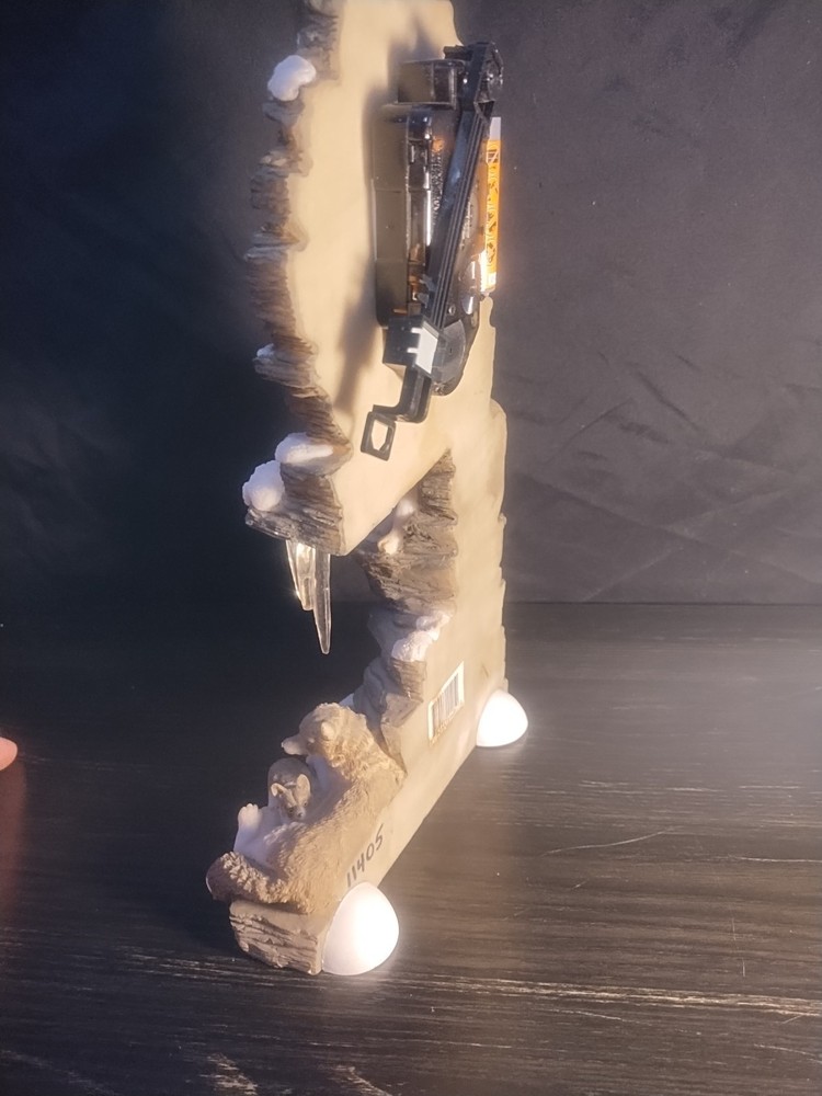 wolf clock missing ear and ice