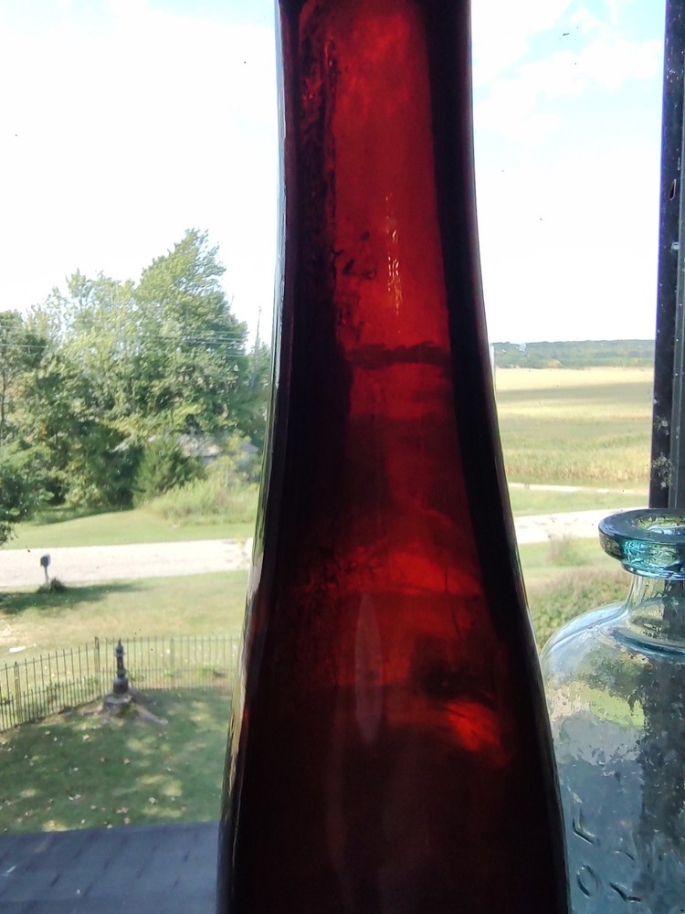 Red Early Hock Wine 14" Bottle