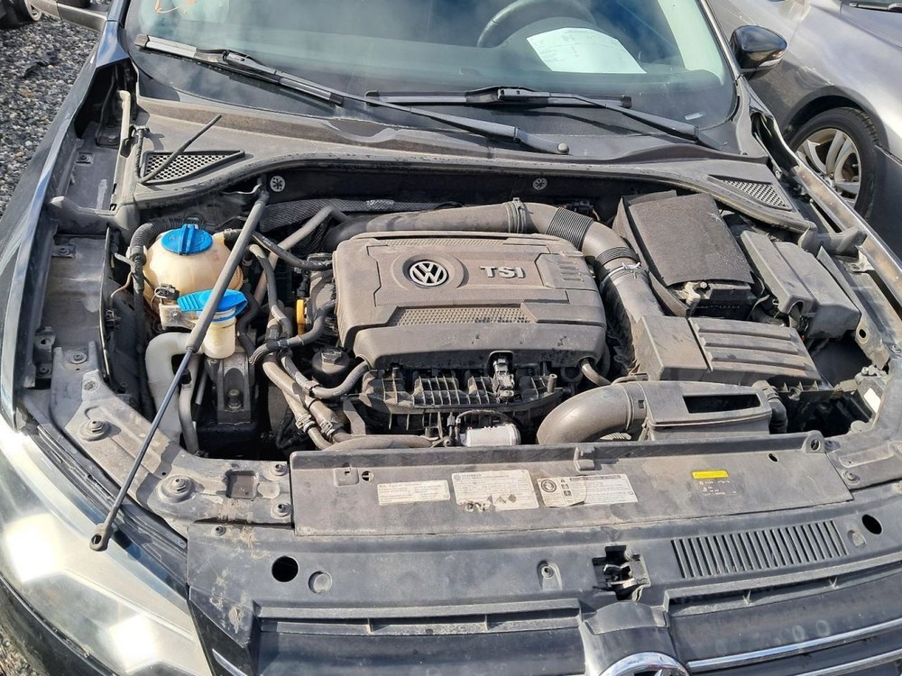 PASSAT 2015 Glove Box 4846745