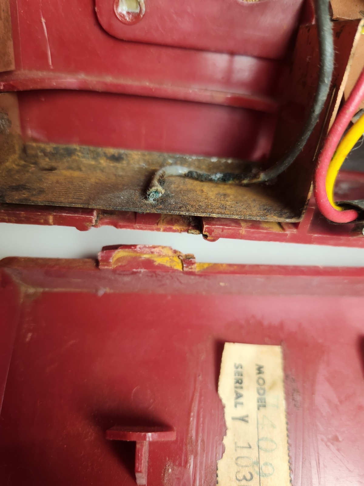 Vintage Westinghouse H409P4 Red Portable Tube Radio Mid Century Atomic Retro